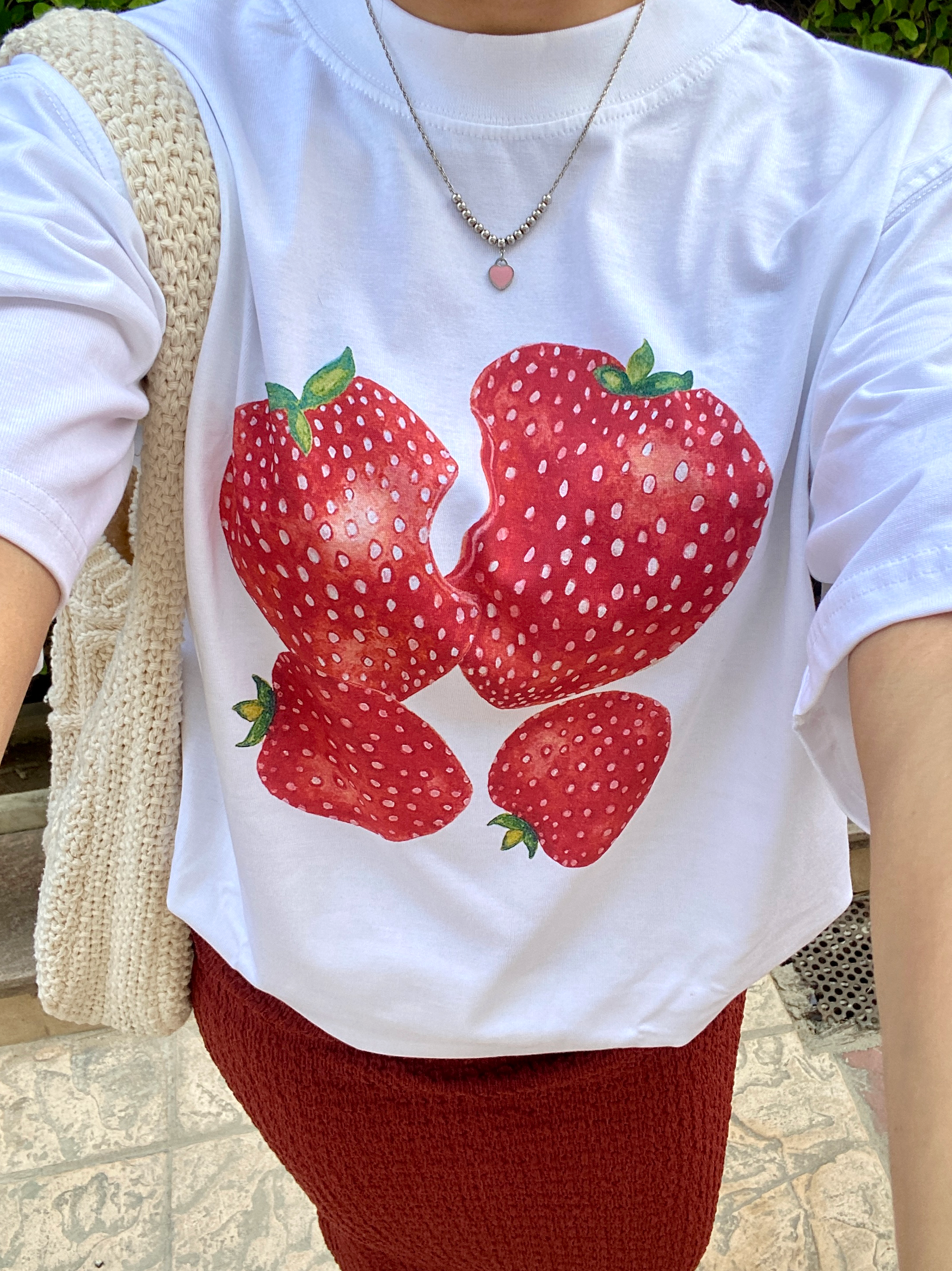 STRAWBERRY COTTON TEE