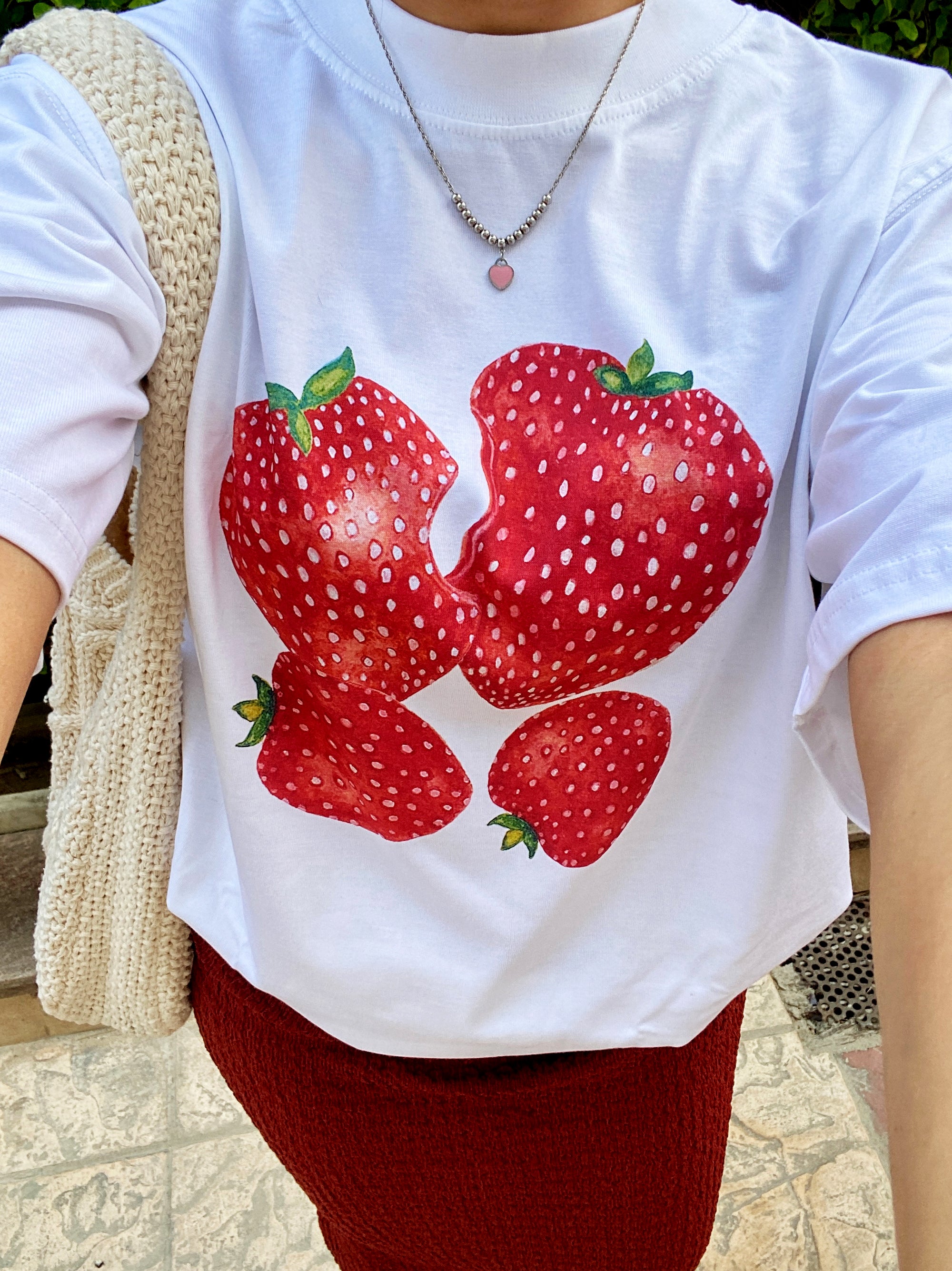 STRAWBERRY COTTON TEE